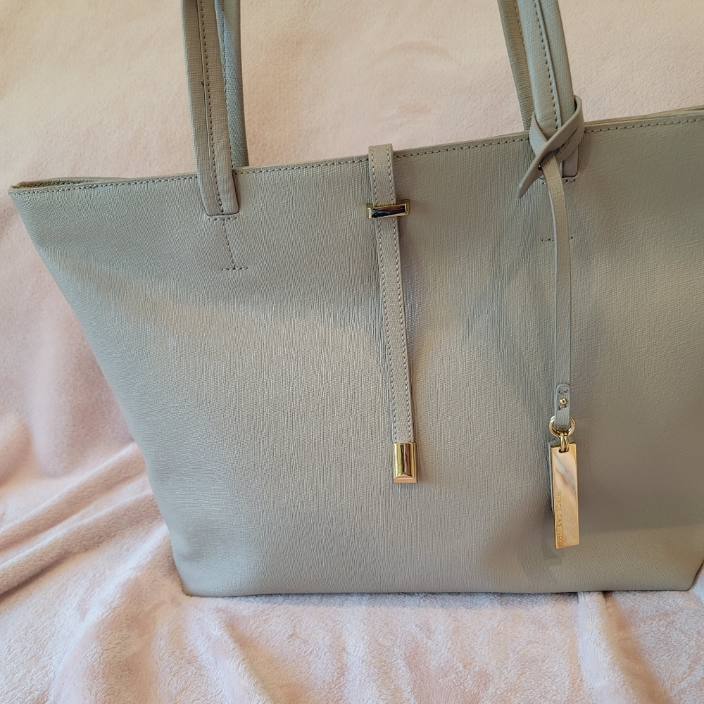 Vince camuto shoulder/laptop bag
